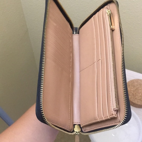 Tory Burch wallet - Picture 5 of 5